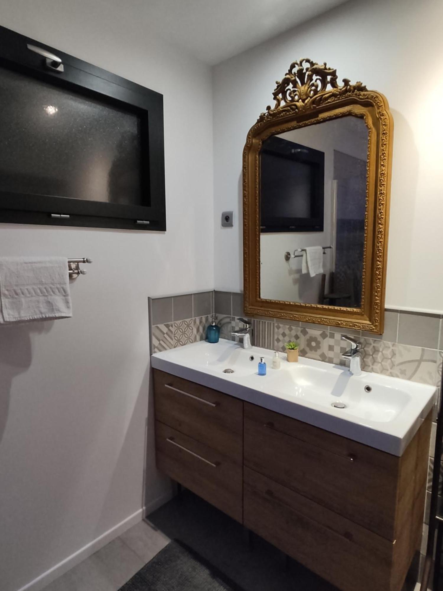Villa Le Doubs Repere Montferrand-le-Château Habitación foto